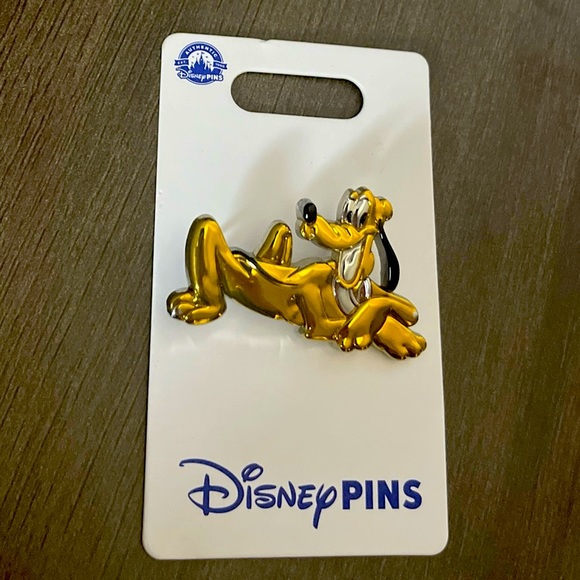 Disney Parks Sculpted Pluto Dog Gold Color Pin - Picture 3 of 3